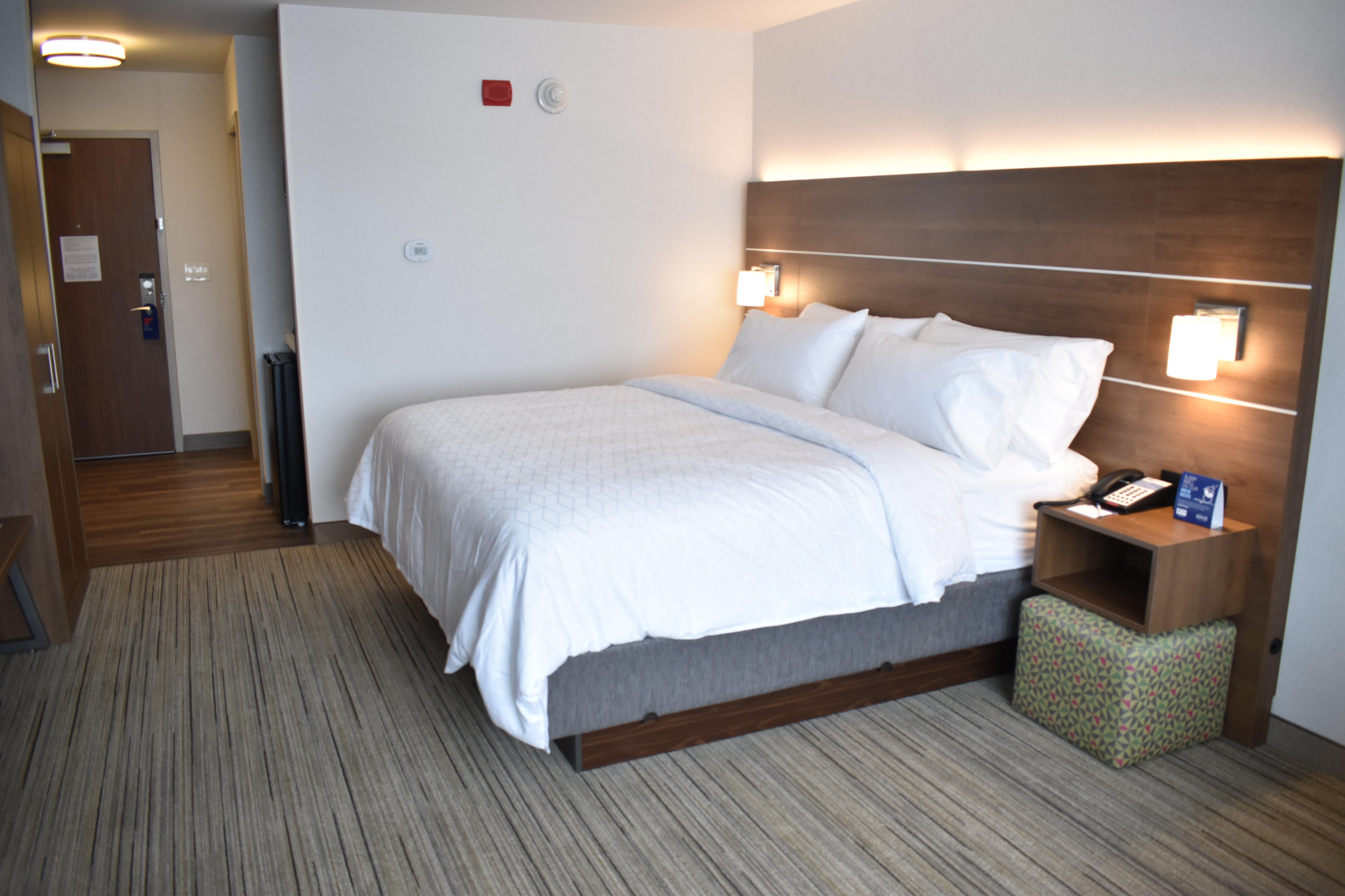 Holiday Inn Express & Suites - Boston South - Randolph By Ihg Extérieur photo