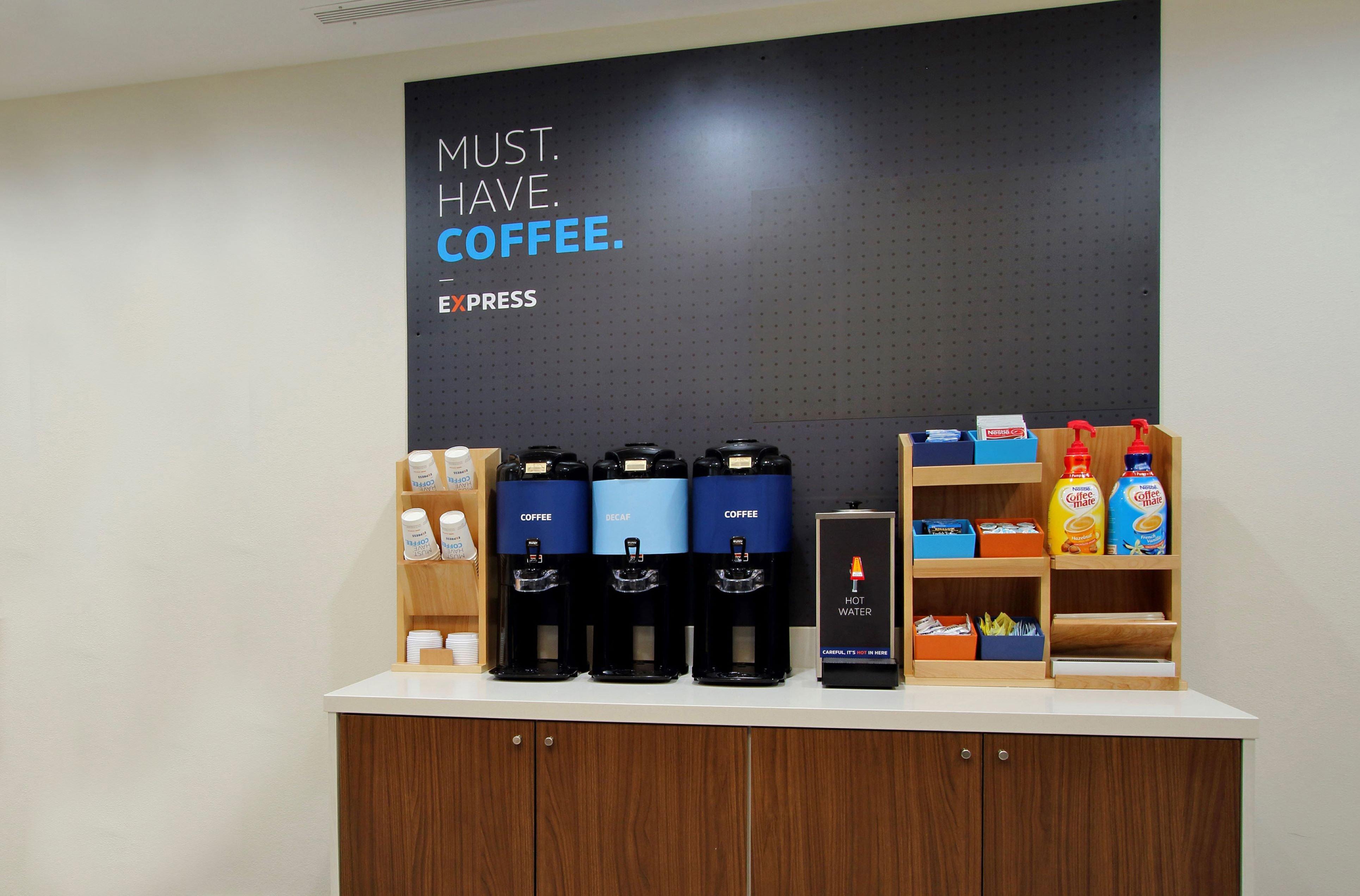 Holiday Inn Express & Suites - Boston South - Randolph By Ihg Extérieur photo
