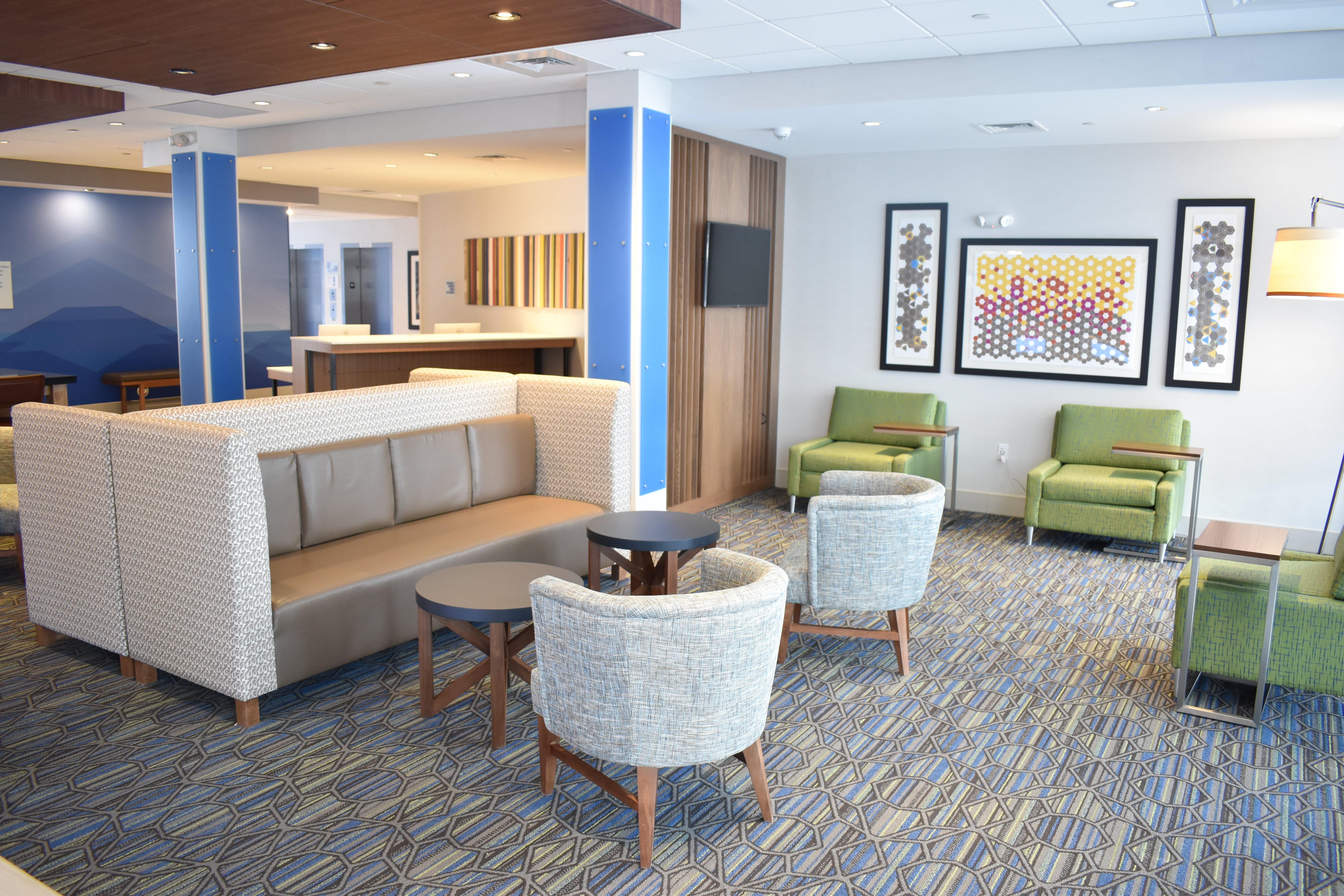 Holiday Inn Express & Suites - Boston South - Randolph By Ihg Extérieur photo