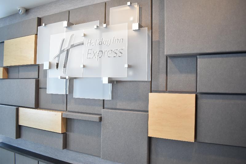 Holiday Inn Express & Suites - Boston South - Randolph By Ihg Extérieur photo