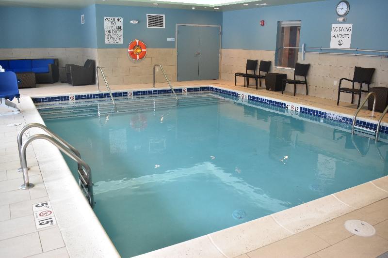 Holiday Inn Express & Suites - Boston South - Randolph By Ihg Extérieur photo